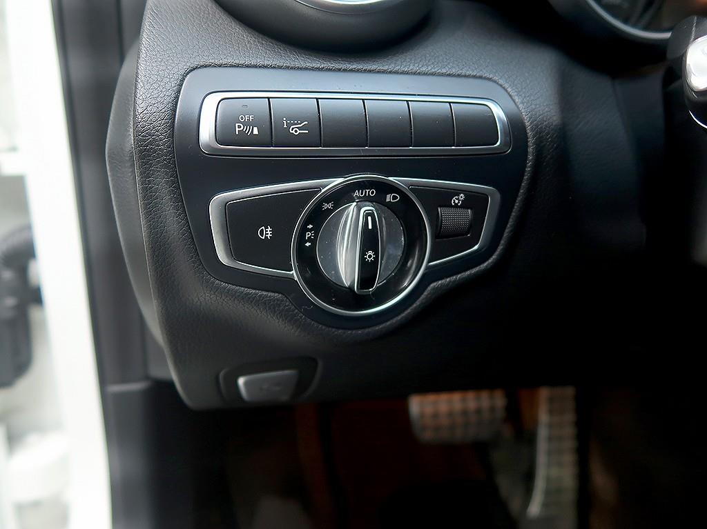 Mercedes-Benz C-Class — photo 15