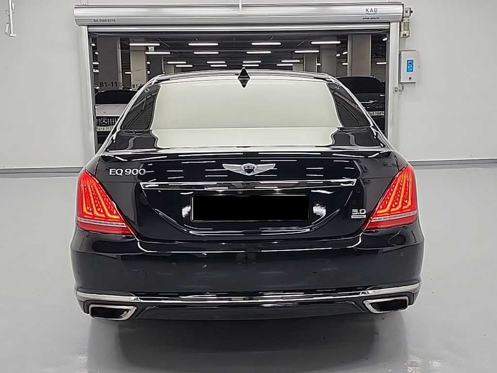 Genesis EQ900 — photo 04