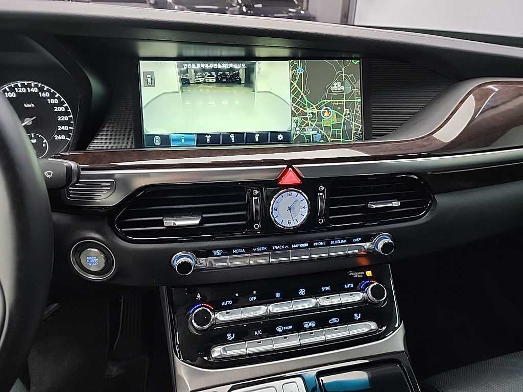 Genesis EQ900 — photo 10