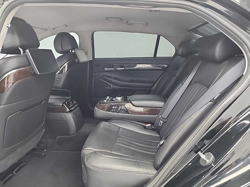 Genesis EQ900 — photo 12