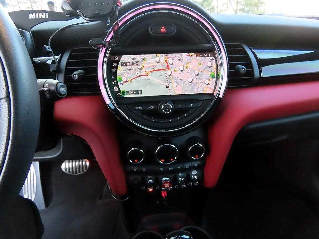 Mini Cooper — photo 15