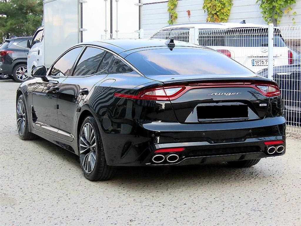 Kia Stinger — photo 03