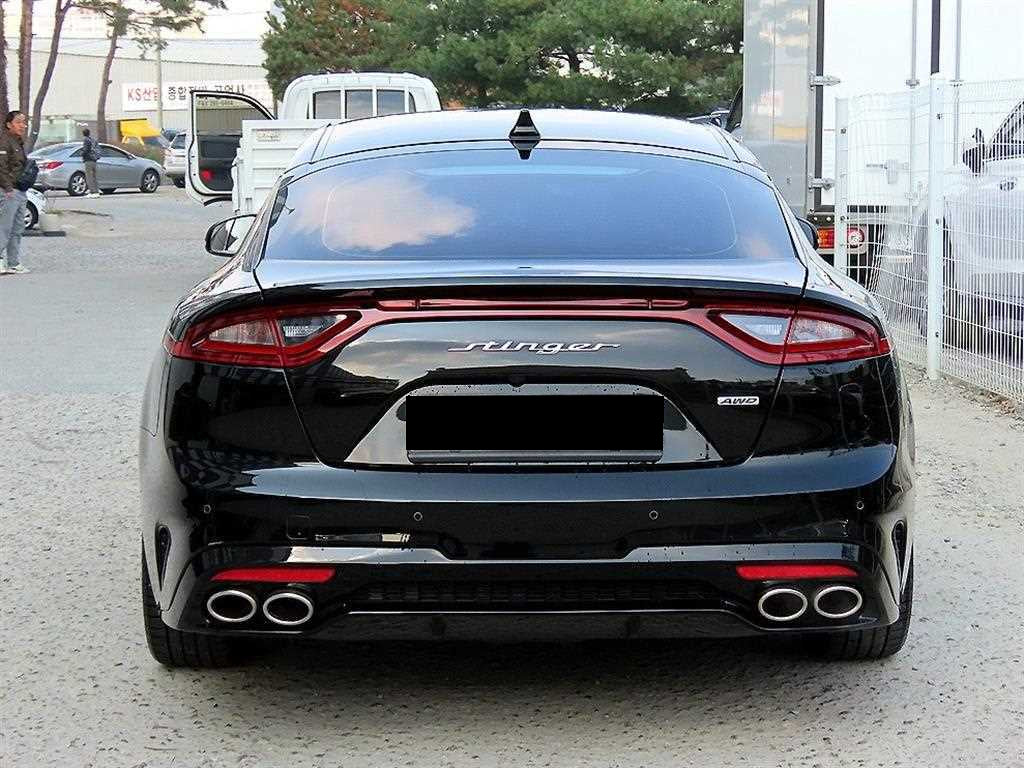 Kia Stinger — photo 04