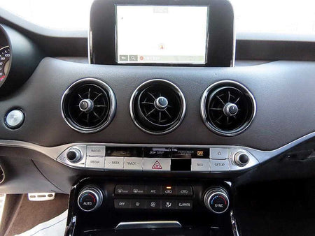 Kia Stinger — photo 13