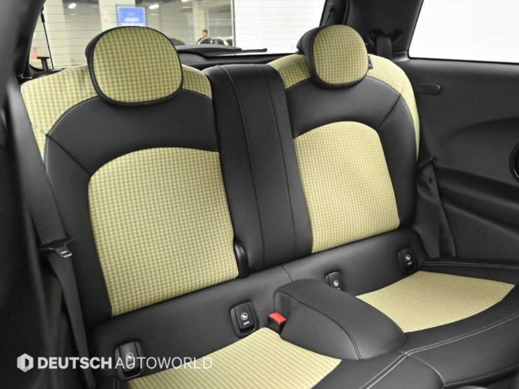 Mini Cooper — photo 12