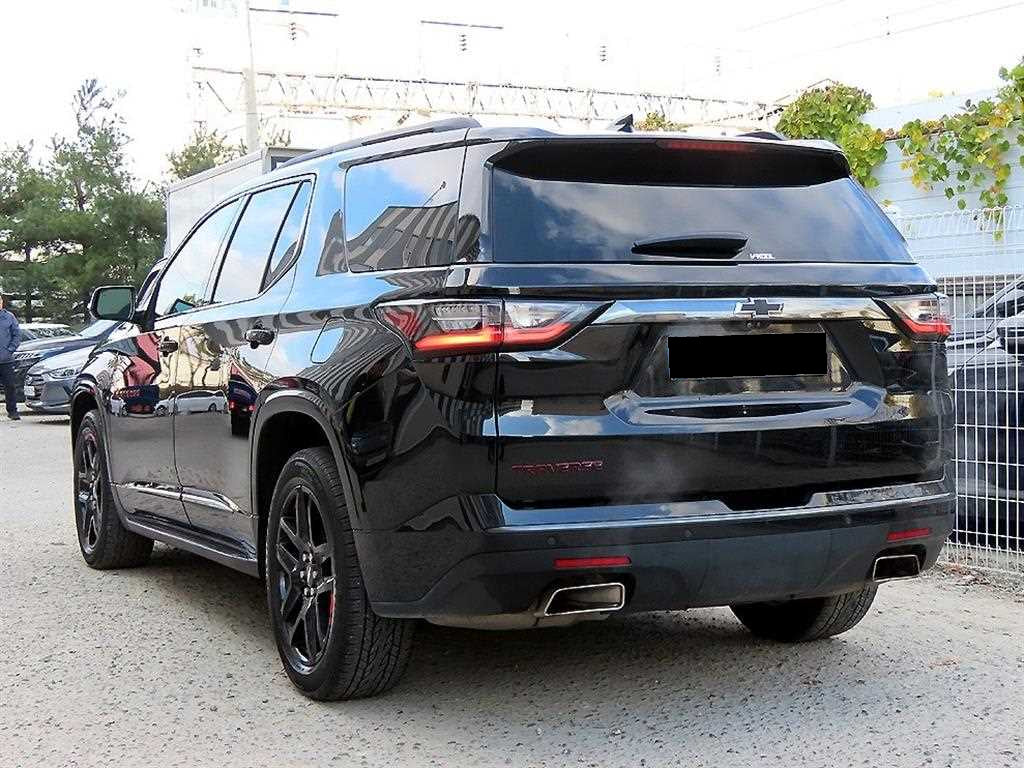 CHEVROLET Traverse — photo 03