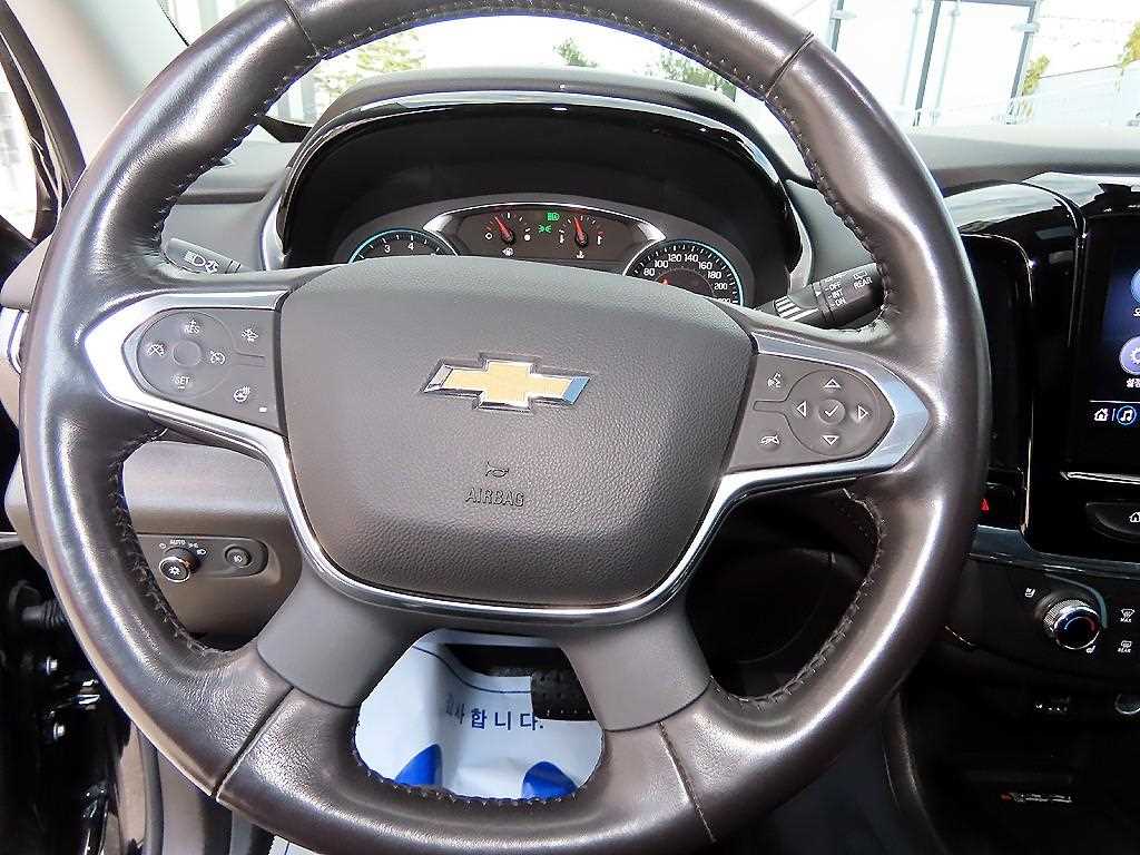 CHEVROLET Traverse — photo 08