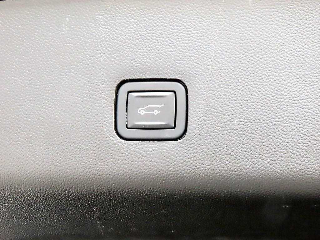 CHEVROLET Traverse — photo 16