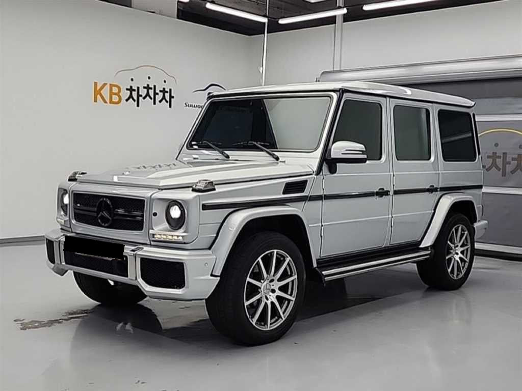 Mercedes-Benz G-Class — photo 01