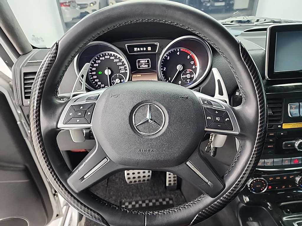 Mercedes-Benz G-Class — photo 09