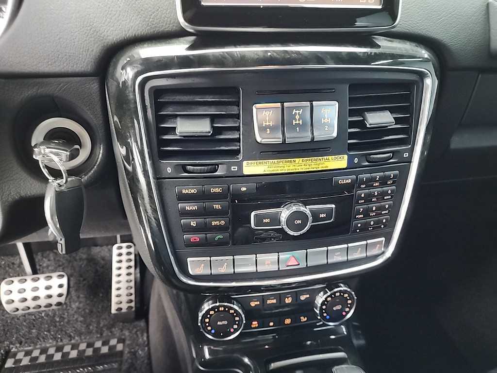 Mercedes-Benz G-Class — photo 10