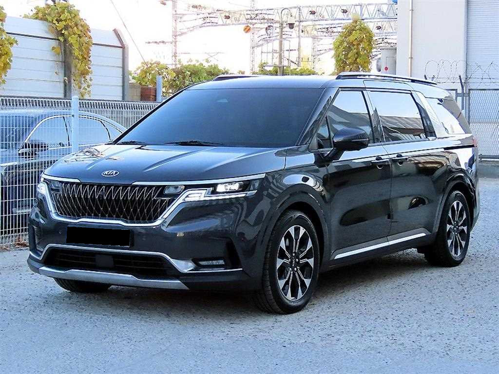 Kia Carnival — photo 02