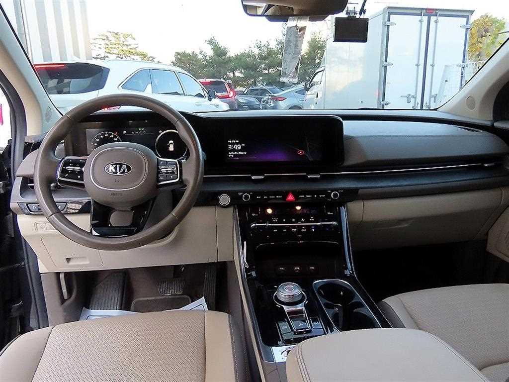 Kia Carnival — photo 07
