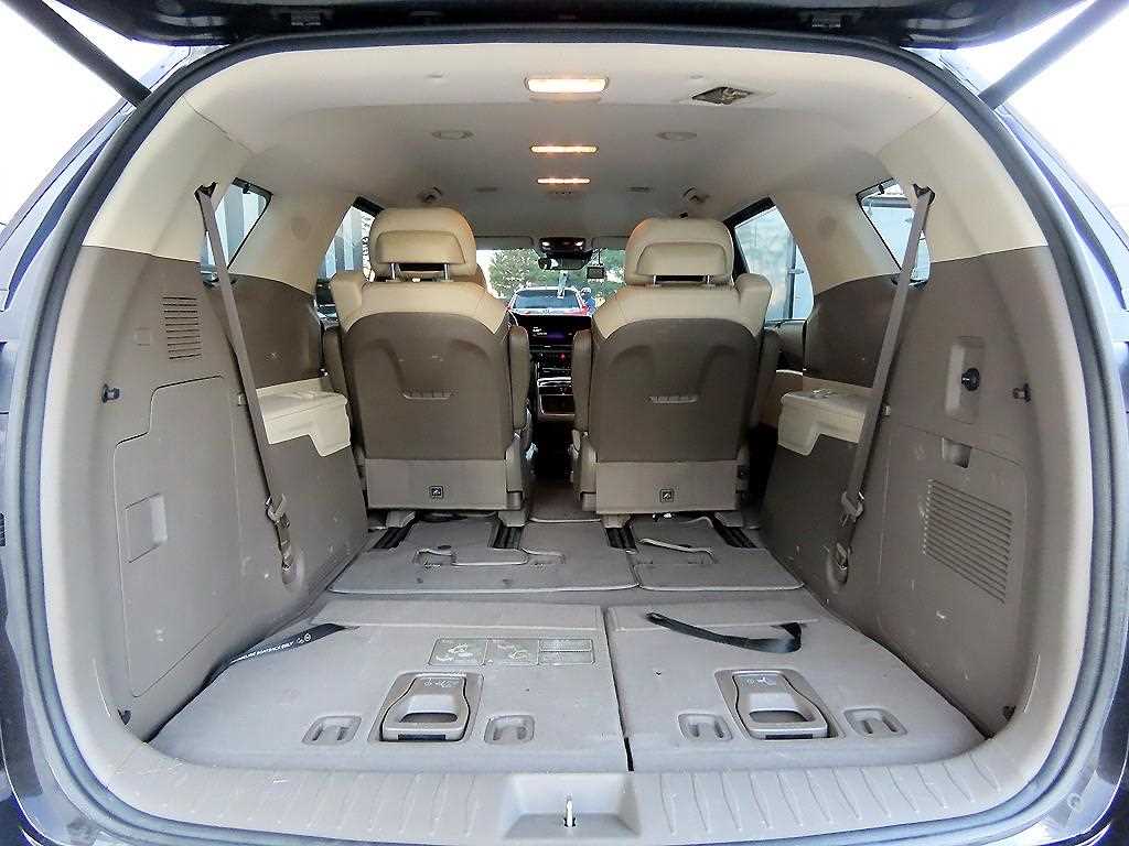 Kia Carnival — photo 16