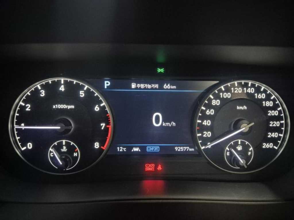 Genesis G90 — photo 07