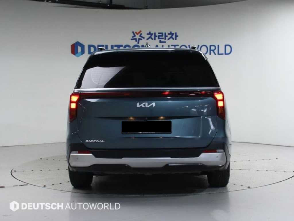 Kia Carnival — photo 04