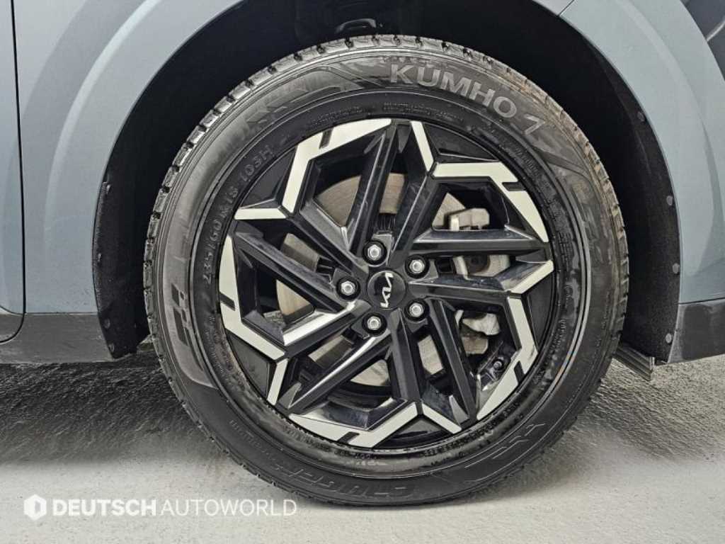 Kia Carnival — photo 05
