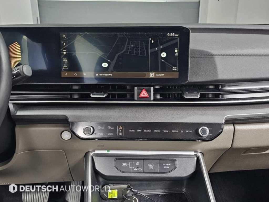 Kia Carnival — photo 14