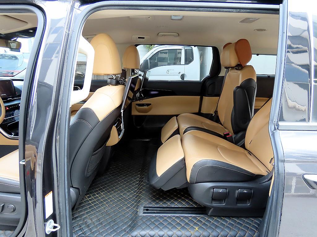Kia Carnival — photo 06
