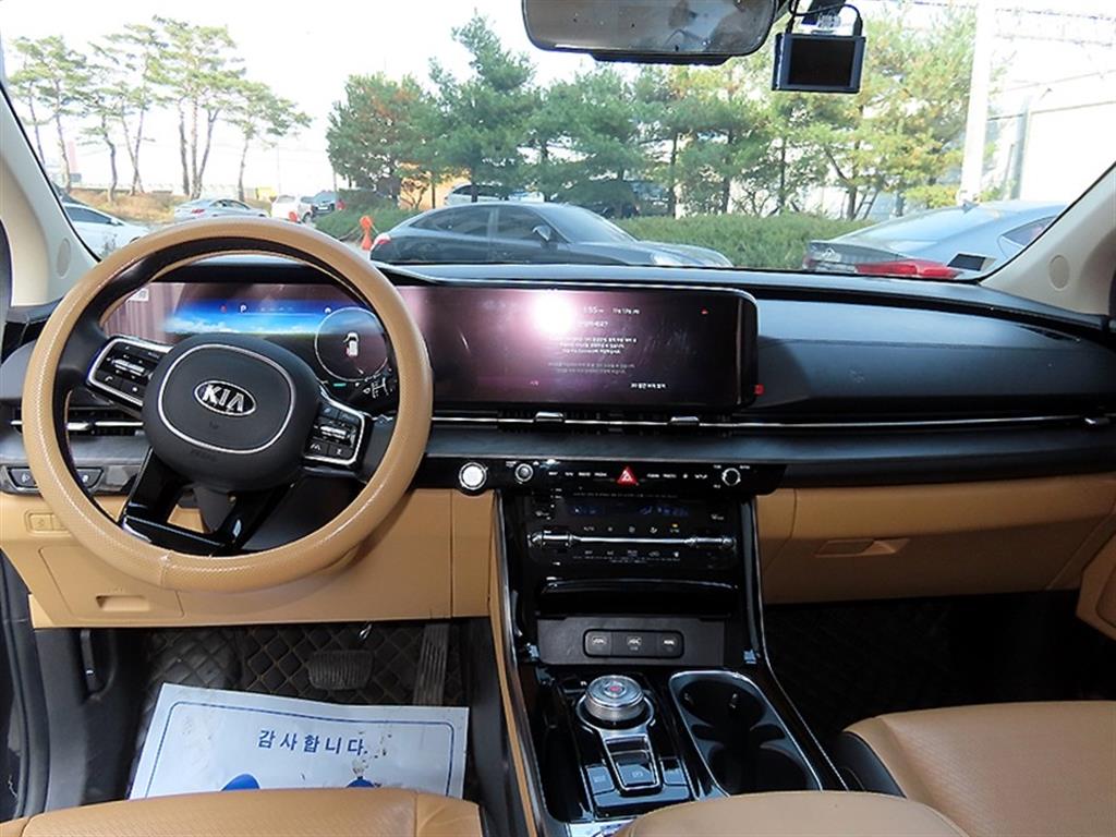 Kia Carnival — photo 07