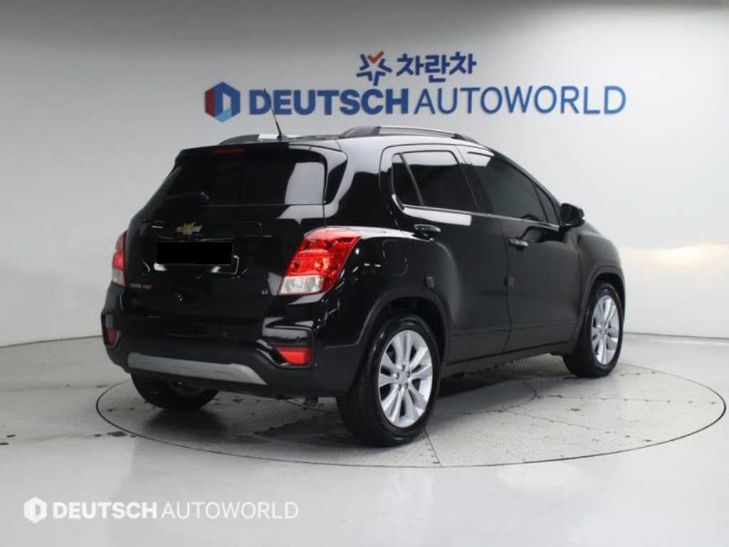CHEVROLET Trax — photo 02