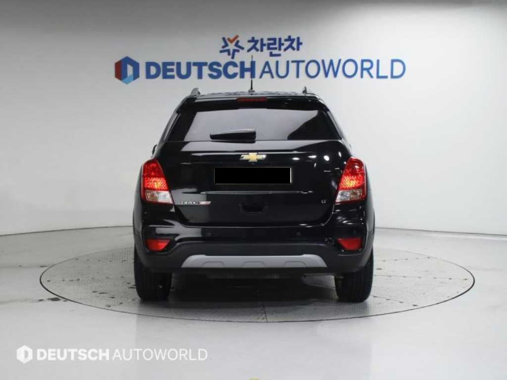 CHEVROLET Trax — photo 04