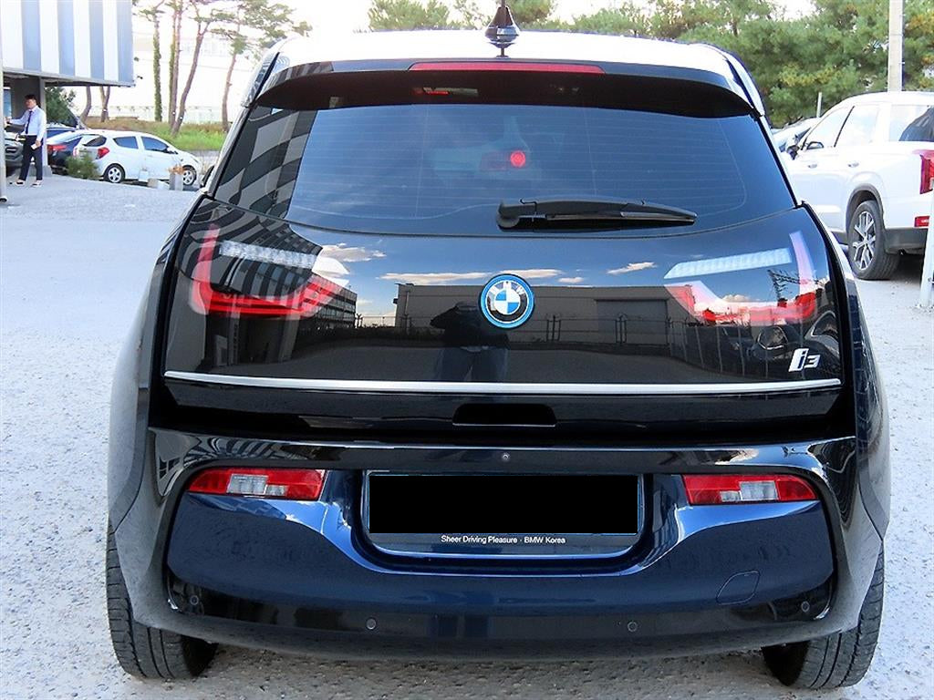 BMW i3 — photo 04