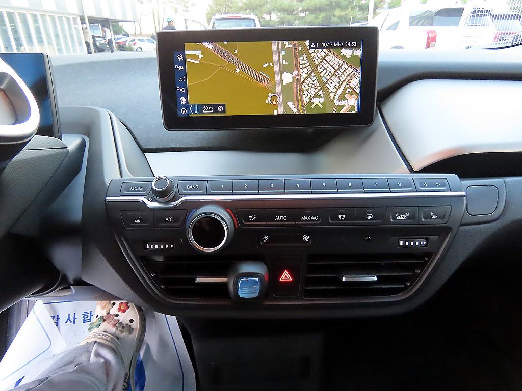 BMW i3 — photo 15