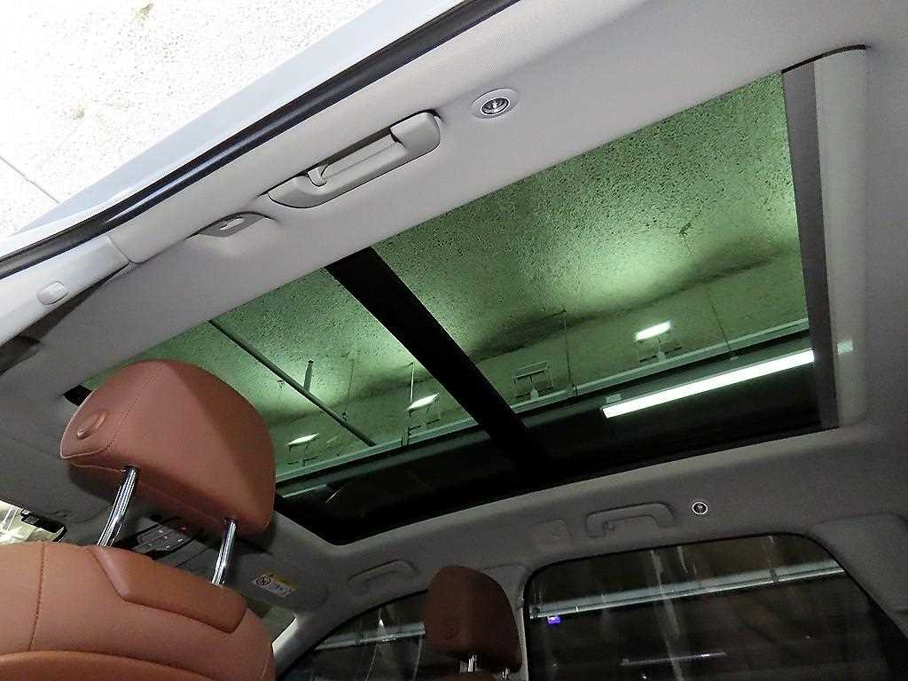 Audi Q7 — photo 16