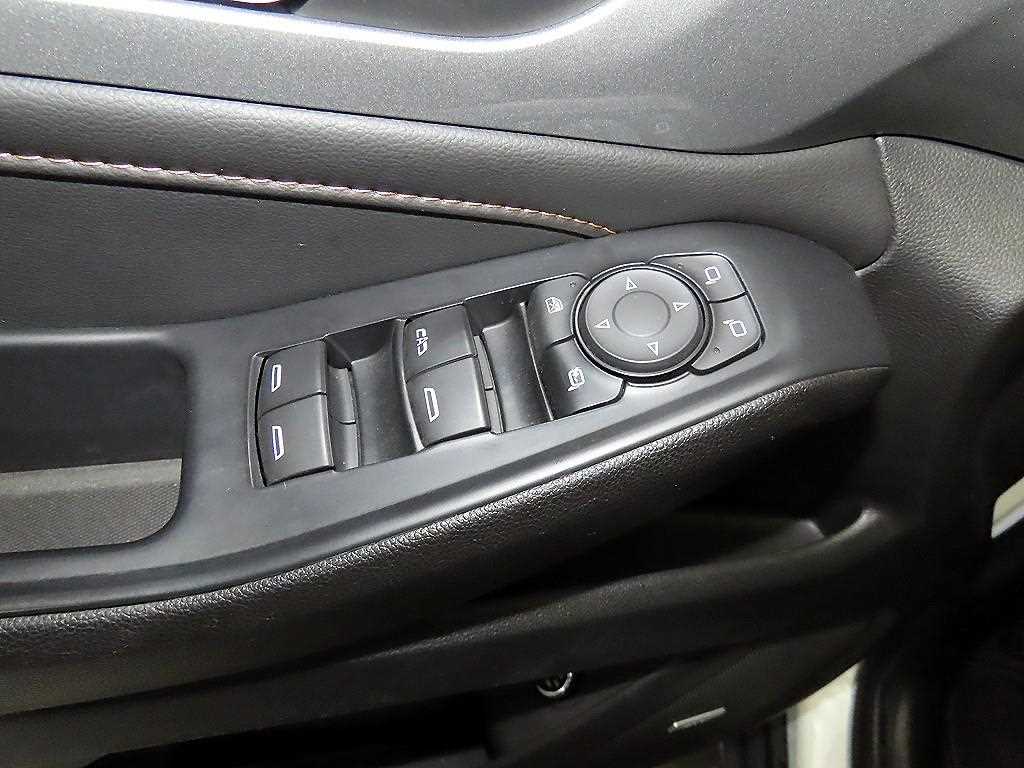 CHEVROLET Traverse — photo 13