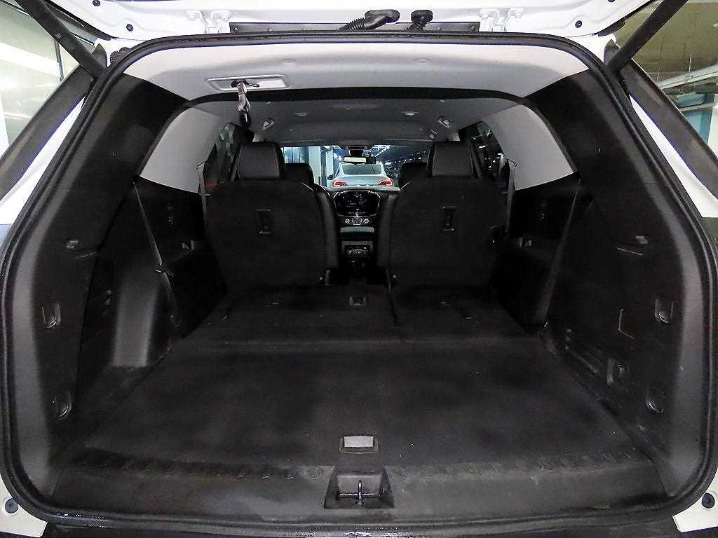 CHEVROLET Traverse — photo 17