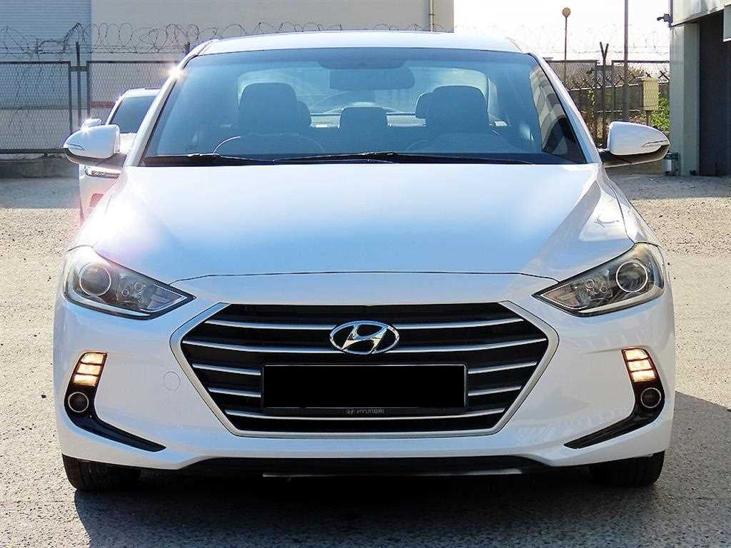 Hyundai Avante — photo 01