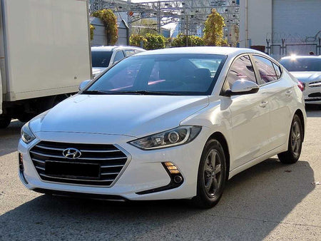 Hyundai Avante — photo 02