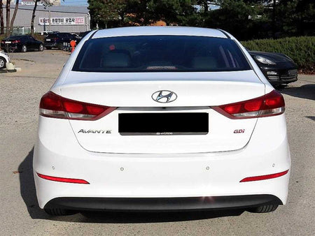 Hyundai Avante — photo 04