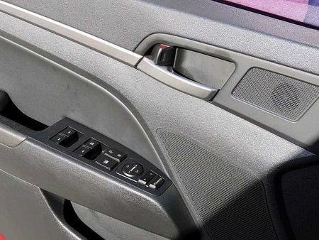 Hyundai Avante — photo 11
