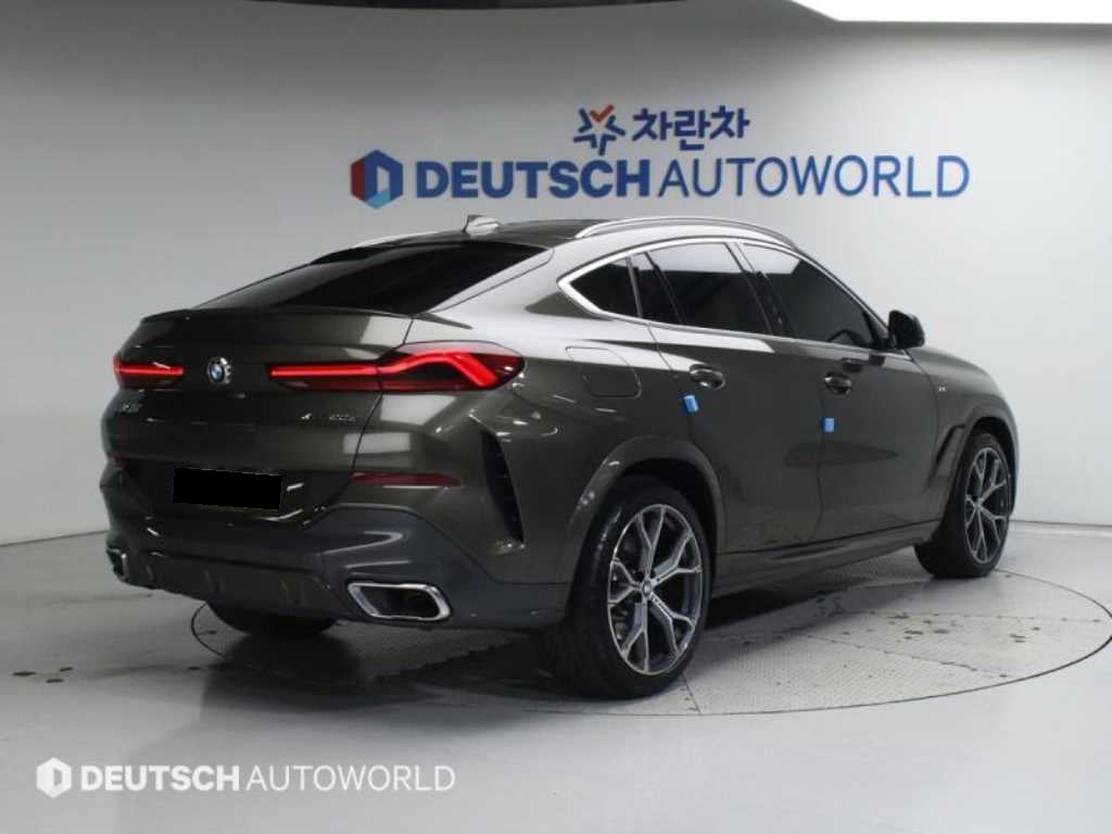 BMW X6 — photo 03