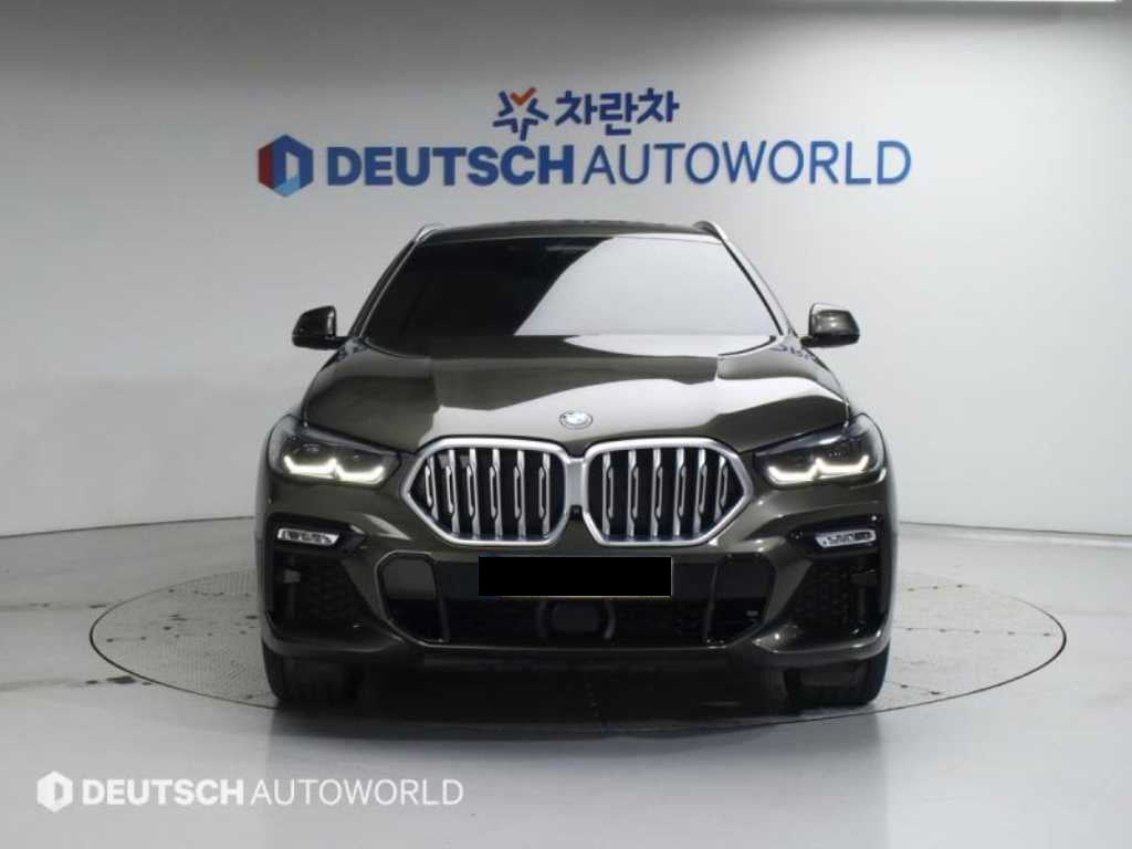 BMW X6 — photo 04