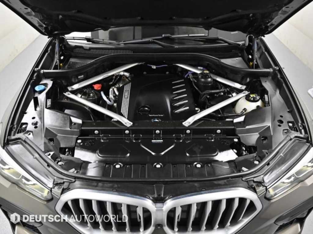 BMW X6 — photo 07