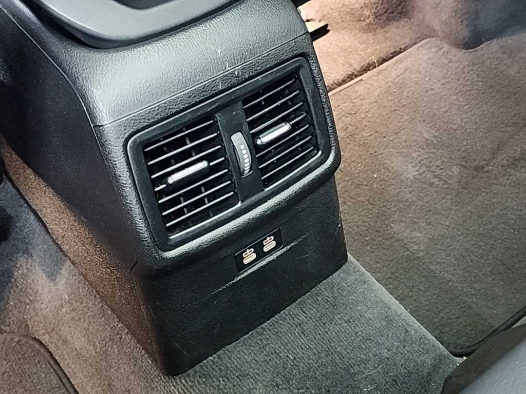 BMW X1 — photo 13