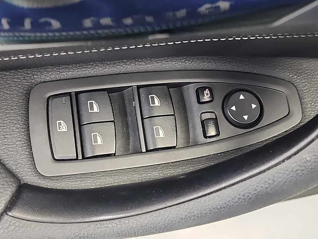 BMW X1 — photo 18