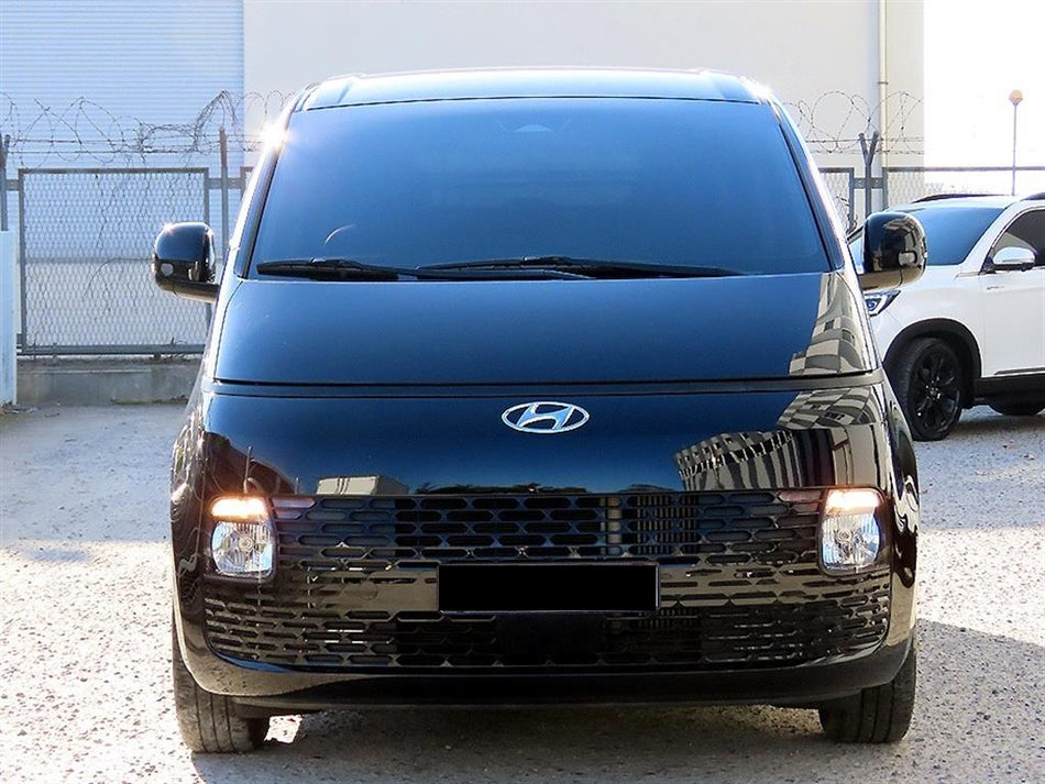Hyundai Staria — photo 01
