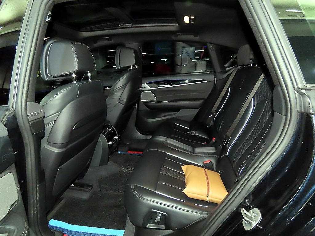 BMW Gran Turismo — photo 07