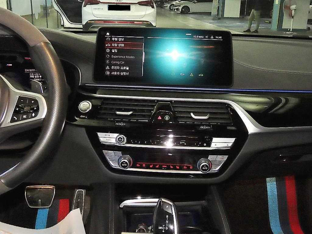 BMW Gran Turismo — photo 11