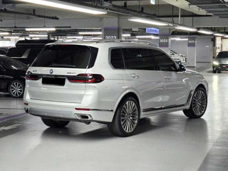 BMW X7 — photo 03