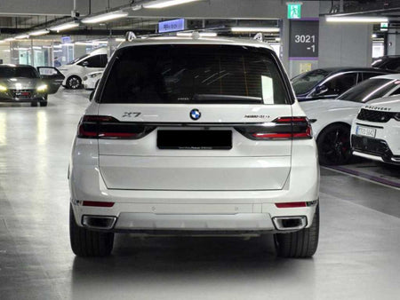 BMW X7 — photo 05