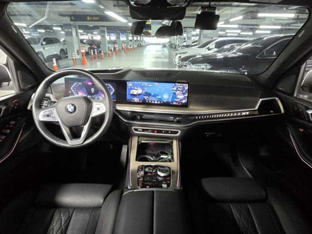 BMW X7 — photo 08