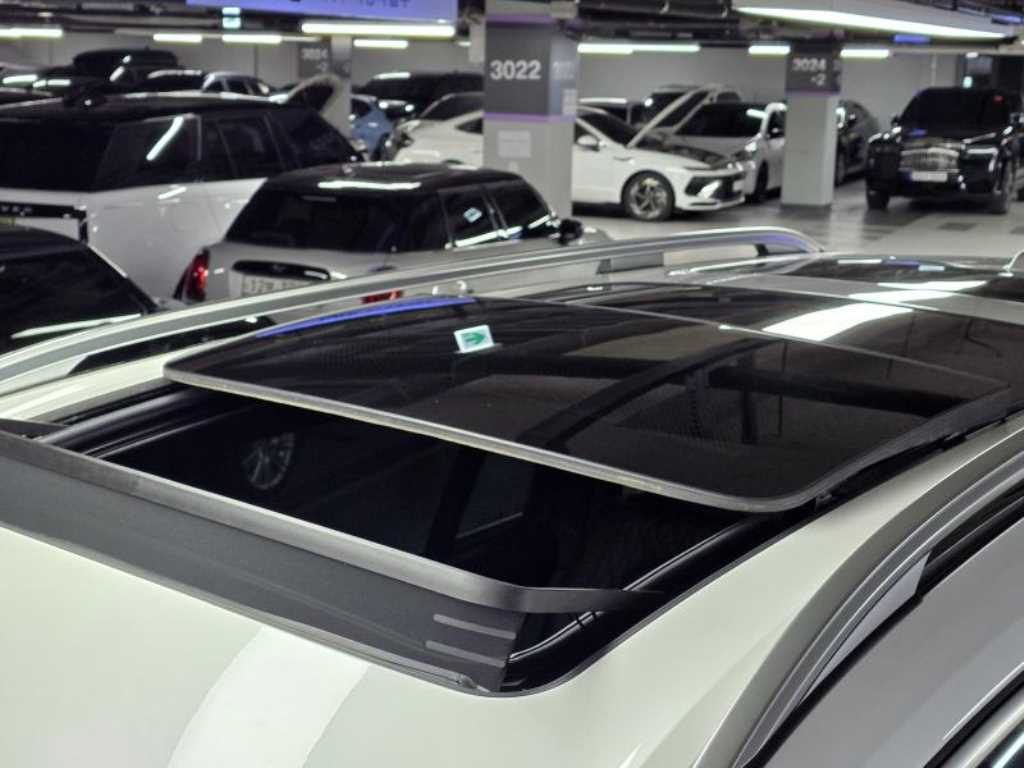 BMW X7 — photo 20