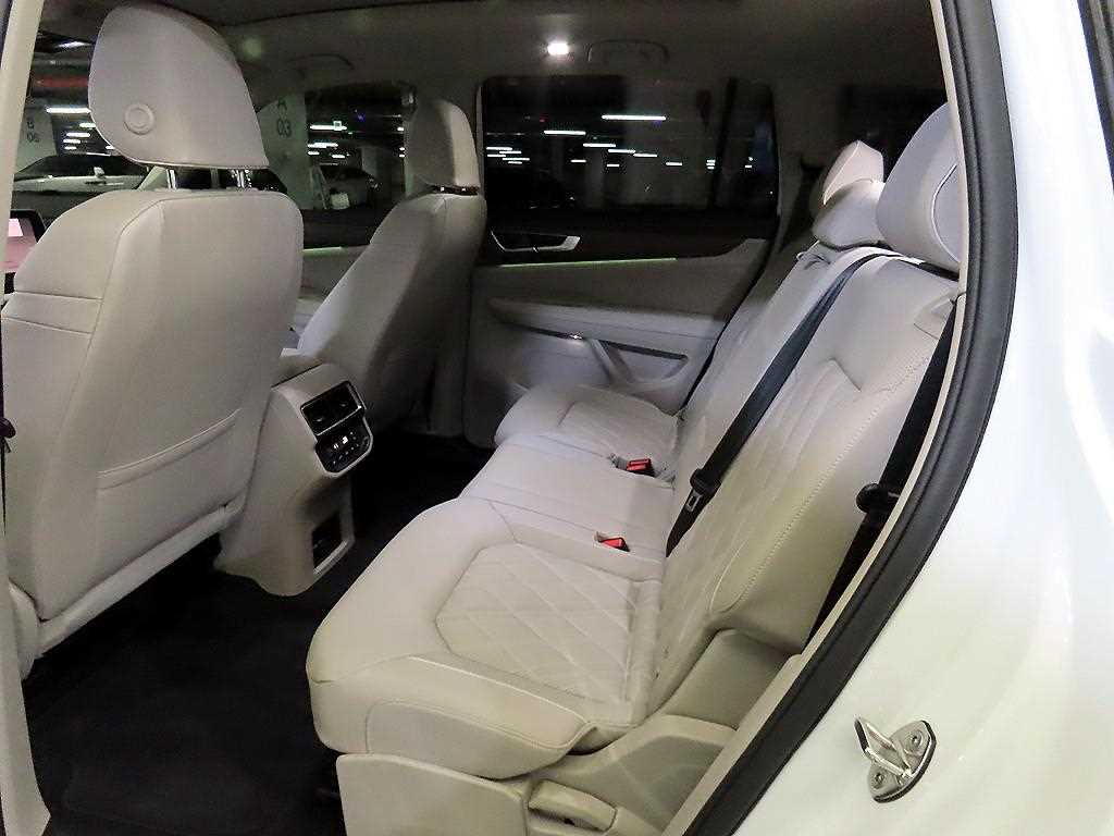 Volkswagen Atlas — photo 07