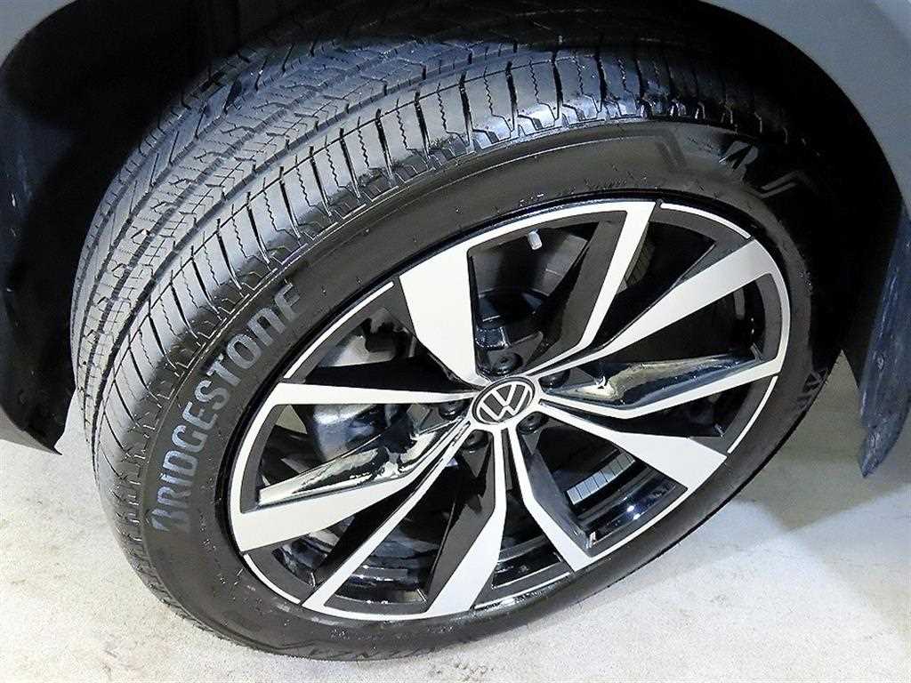 Volkswagen Atlas — photo 20