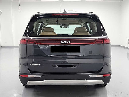 Kia Carnival — photo 03